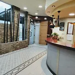Ria De Hotel 3*