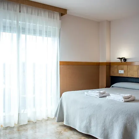 Hotel Ria De 3*