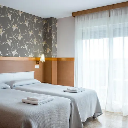 Ria De Hotell Suances