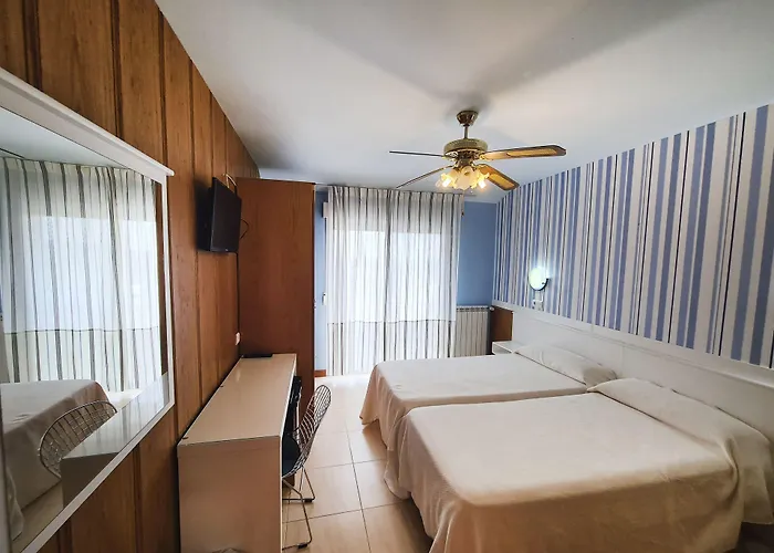 Ria De Hotell Suances